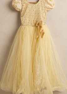 Elegant Yellow Gown with Bow Detail