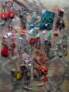 pair Rakhi for bhai bhabhi