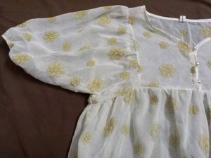 White Embroidered Kurta