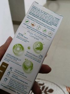 Himalaya Purifying Neem Face Serum