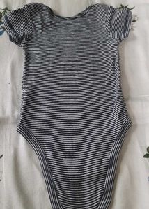 Set of 2 Baby Bodysuits and Bib &amp; 1 free Onesie