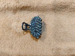Sparkly Hair Clip &amp; Earrings Set