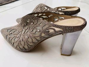 New Stylish Heels For Girls