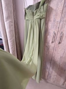 Elegant One-Shoulder Green Gown