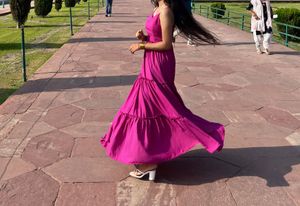 sleeveless tiered maxi dress