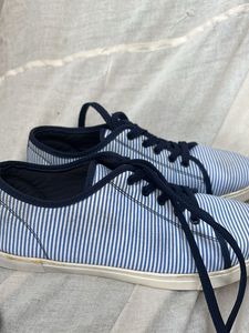 Striped Casual Sneakers