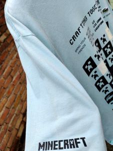 Special Edition Lacoste Graphic T-Shirt 🐊