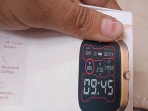 Smartwatch with Bluetooth Calling