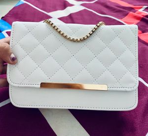 White Slingbag