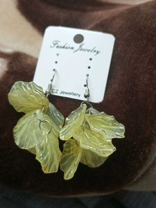 Pretty Yellow Leaf Drop Earrings