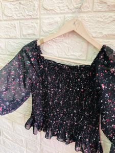 Black Floral Smocked Square Neck Top🎗️