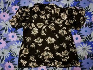Women's floral top