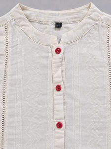 Elegant White Chikankari Kurta