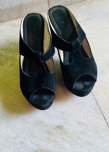 Trendy High heels