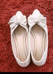 2. Beautiful bow ballerina flats for women
