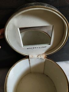 Makeup Box