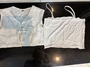 Chic White Cropped Vest Top