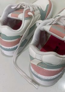 Stylish White &amp; Pink Sneakers