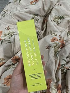 Hyphen golden glow Sunscreen