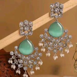 Green Elegant Drop Earrings