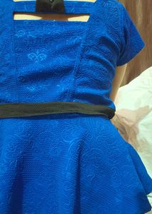 I M Selling Navy 💙 Blue Top For Females