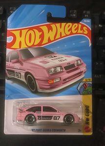 Hot Wheels '87 Ford Sierra Cosworth