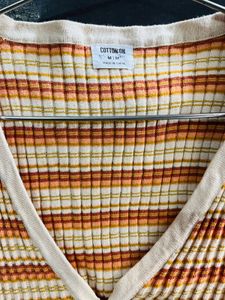 Striped V-Neck Sleeveless Knit Top