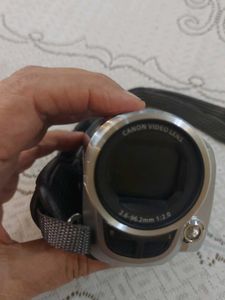 CANON  FS10 CAMCORDER