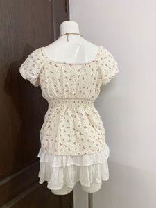Floral Puff Sleeve Button-Up Top