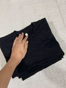 L size Bundle of Black T-Shirts