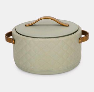 Stylish Quilted Casserole Dish