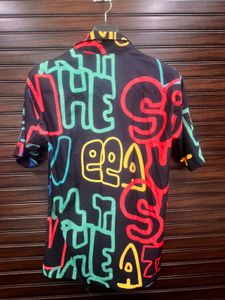 Bold Graphic Print Short Sleeve Shirt