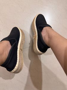 H&amp;M Black Slip-On Shoes