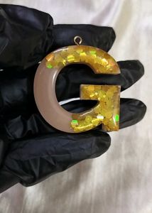 Resin Initial 'G' Keychain