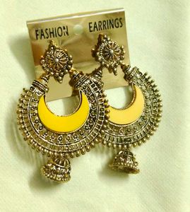 chaand Bali Jhumka Earrings