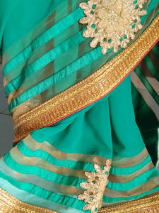 Discount Offernr"NET PATTERN"Saree With Blouse