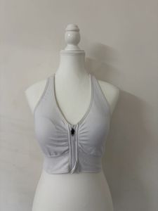 White Sports Bra with Front Zipper 🫶🏻