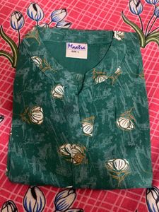 Maatra Green Floral Print Kurti