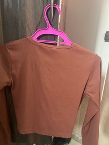 brown top