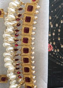 Brand New Gold Tone Red Stone Pearl Choker Necklac