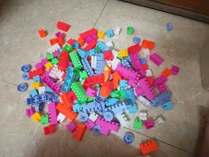 Assorted Building Blocks Toy Set