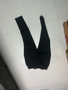 New Chic Black Polka Dot jeggings