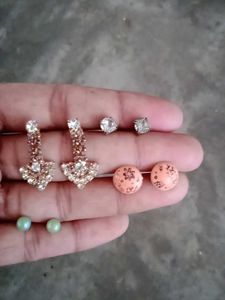 Set of 4 Pairs Earrings