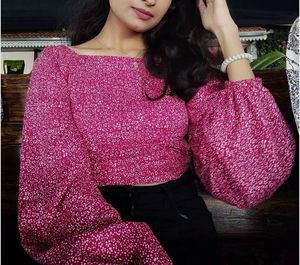 Stylish Pink Floral Crop Top