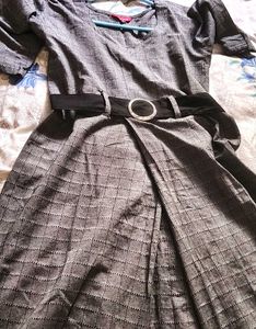 Chic Dark Grey Checkered Midi Dress