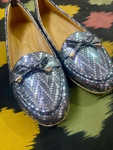 Stylish Silver Loafer shoes 👟