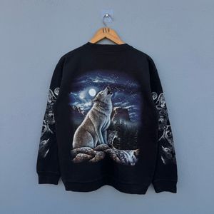 Wolf Graphic Print Sweatshirt
