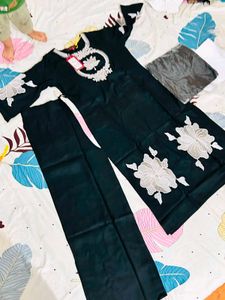 fix price Elegant Black Kurta Set  Floral Embr