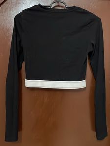 Women Ribbed Black Crop Top (S size)