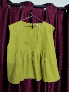 Stylish Yellow Sleeveless Top